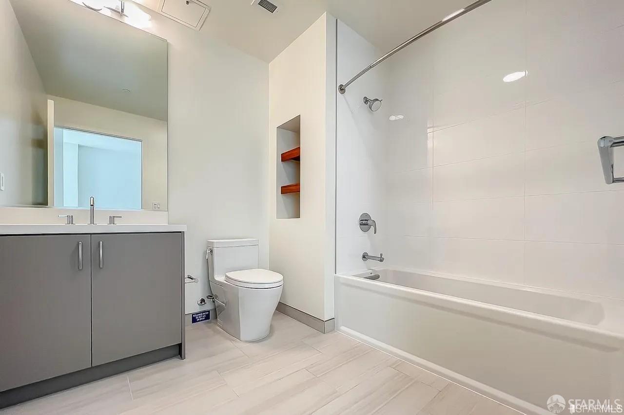 Photo #4: 426104439 Listing: Photo #4