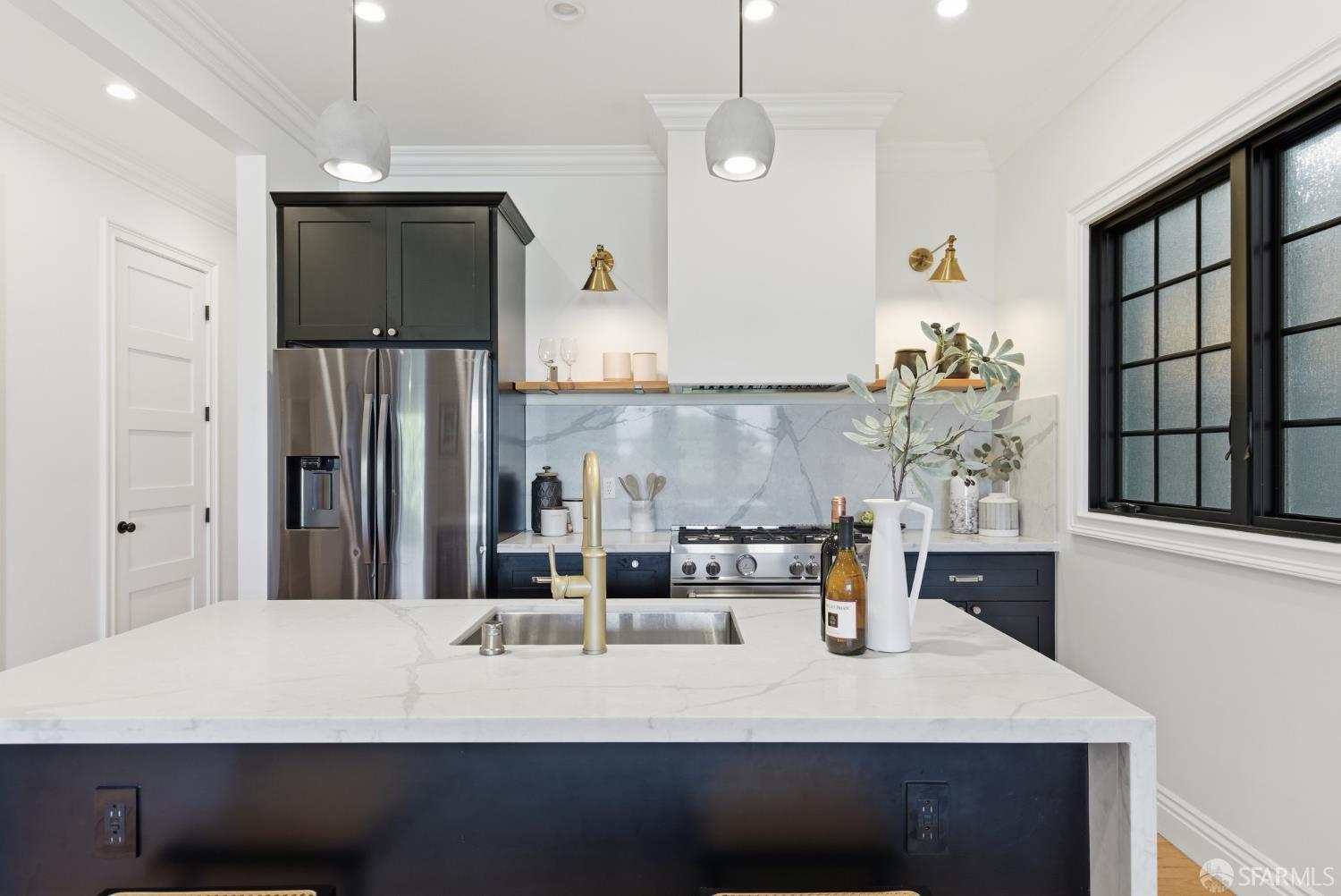 Detail Gallery Image 15 of 40 For 1225 Waller St, San Francisco,  CA 94117 - 3 Beds | 2 Baths