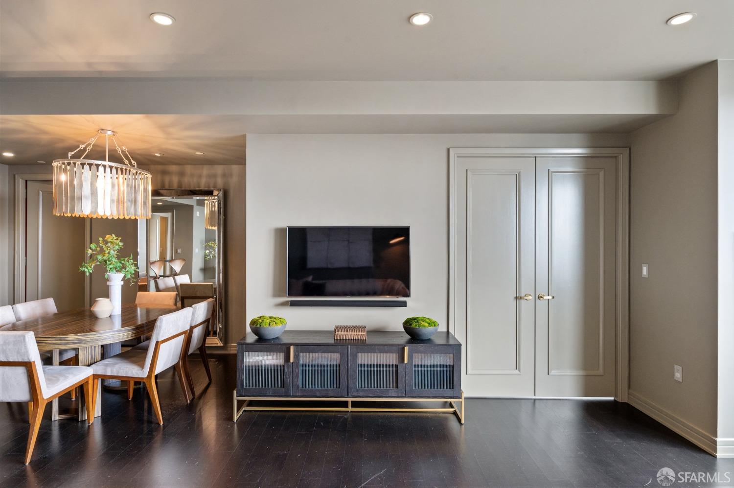 Detail Gallery Image 11 of 34 For 765 Market St 32h,  San Francisco,  CA 94103 - 2 Beds | 2/1 Baths