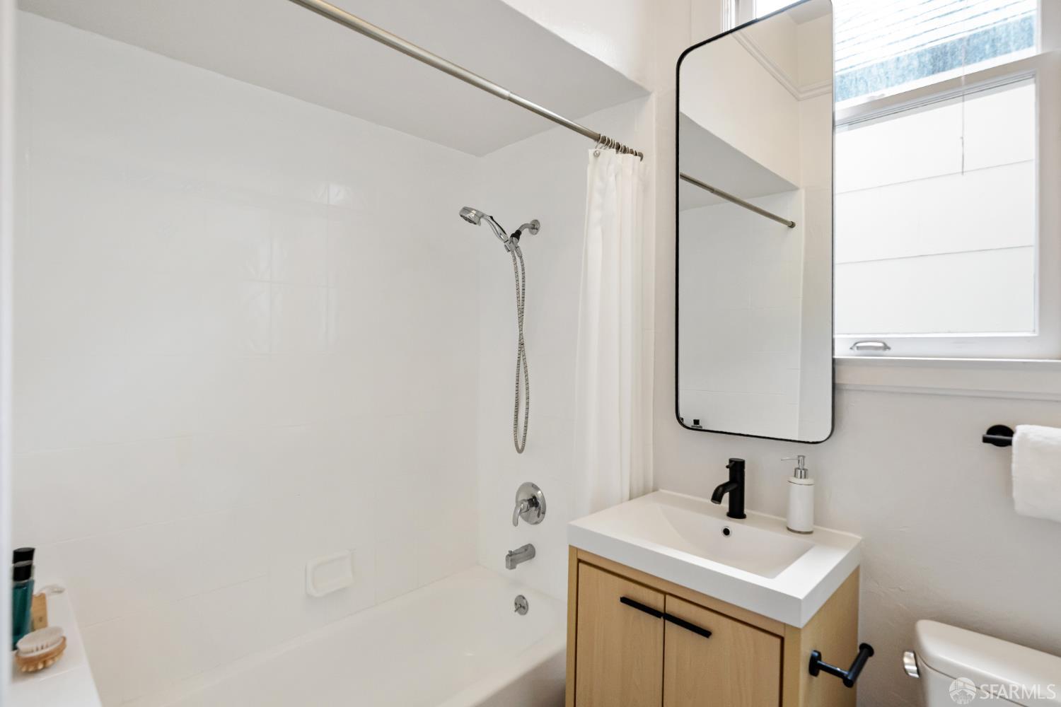 Photo #9: 426104651 Listing: Photo #9