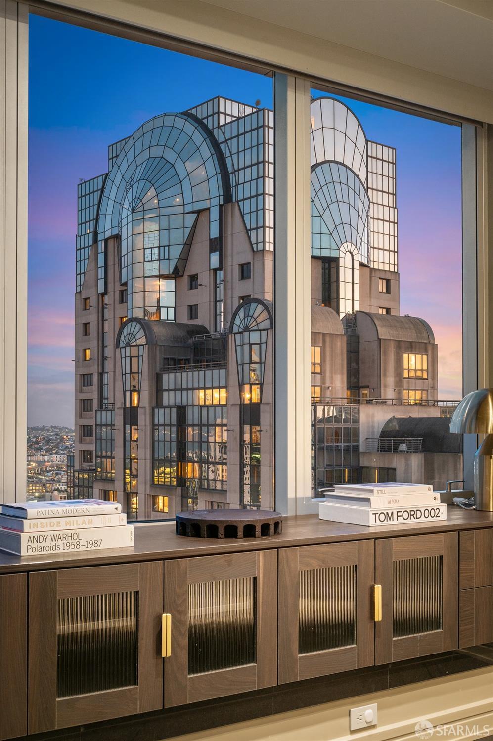 Detail Gallery Image 16 of 34 For 765 Market St 32h,  San Francisco,  CA 94103 - 2 Beds | 2/1 Baths