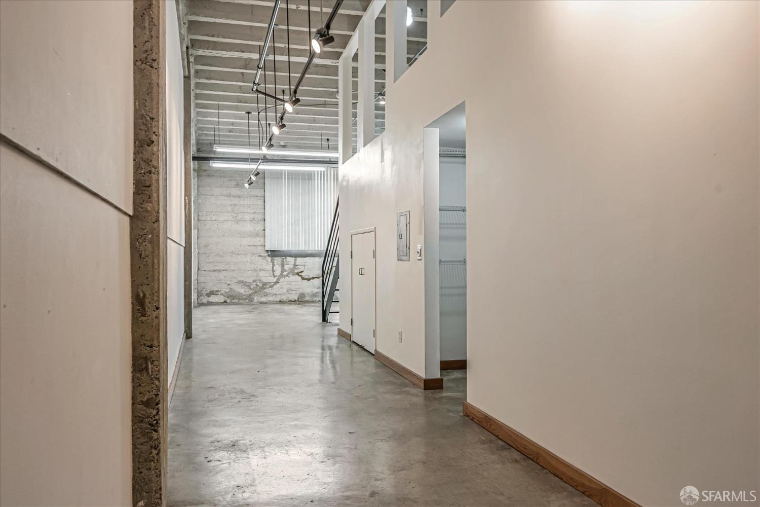 Detail Gallery Image 10 of 22 For 247 4th St, Oakland,  CA 94607 - 1 Beds | 1 Baths