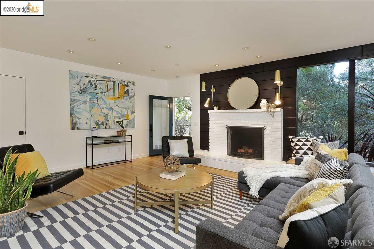 Detail Gallery Image 2 of 22 For 1940 Gouldin Rd, Oakland,  CA 94611 - 4 Beds | 2/1 Baths