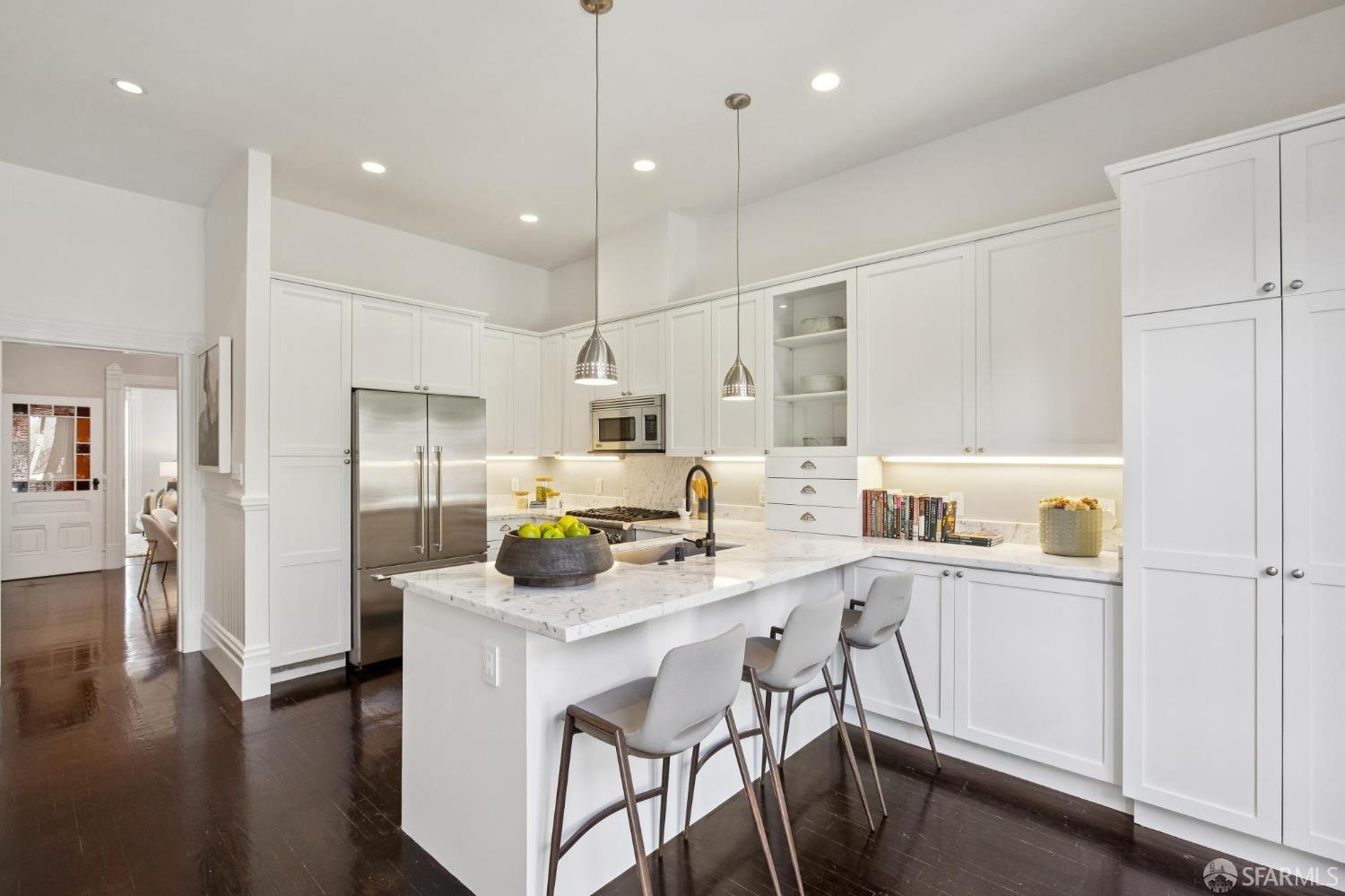 Photo #5: 426100971 Listing: Photo #5