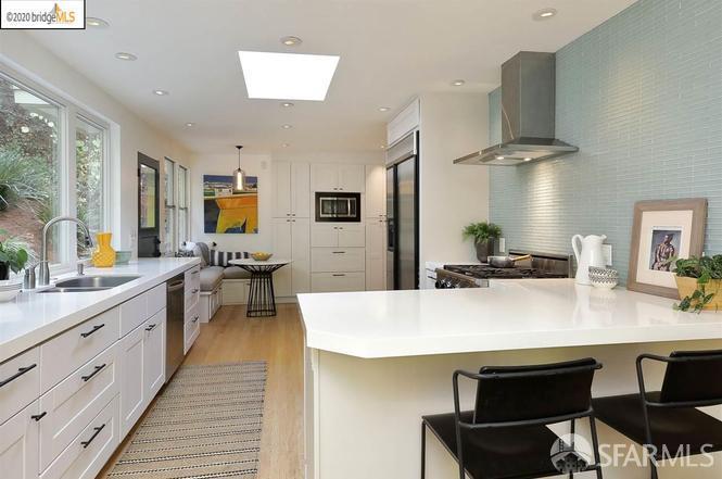 Detail Gallery Image 11 of 22 For 1940 Gouldin Rd, Oakland,  CA 94611 - 4 Beds | 2/1 Baths