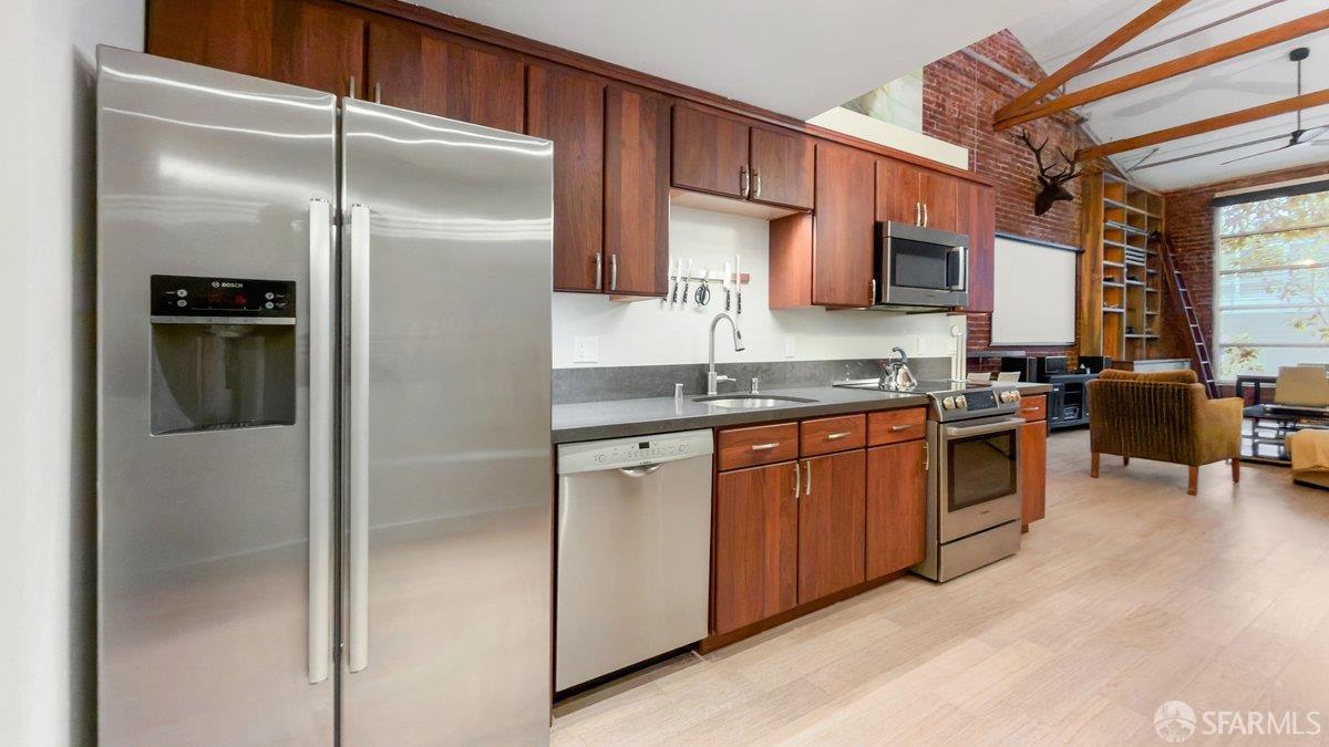 Detail Gallery Image 8 of 34 For 400 Spear St #206,  San Francisco,  CA 94105 - 1 Beds | 1 Baths