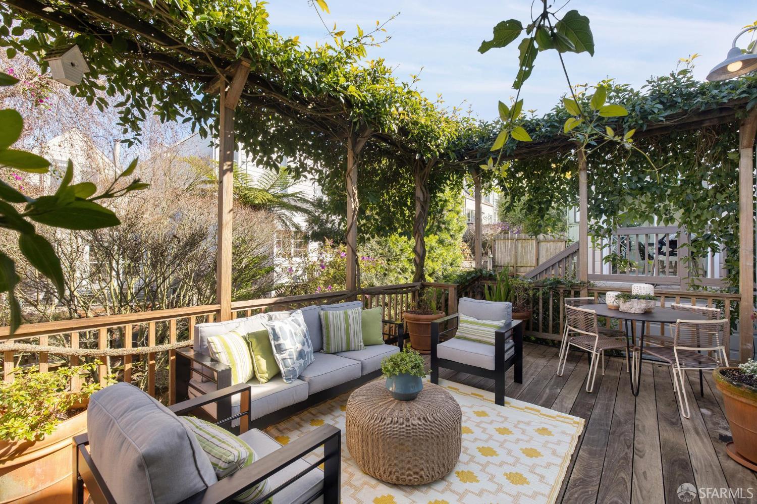 Photo #4: 426100971 Listing: Photo #4