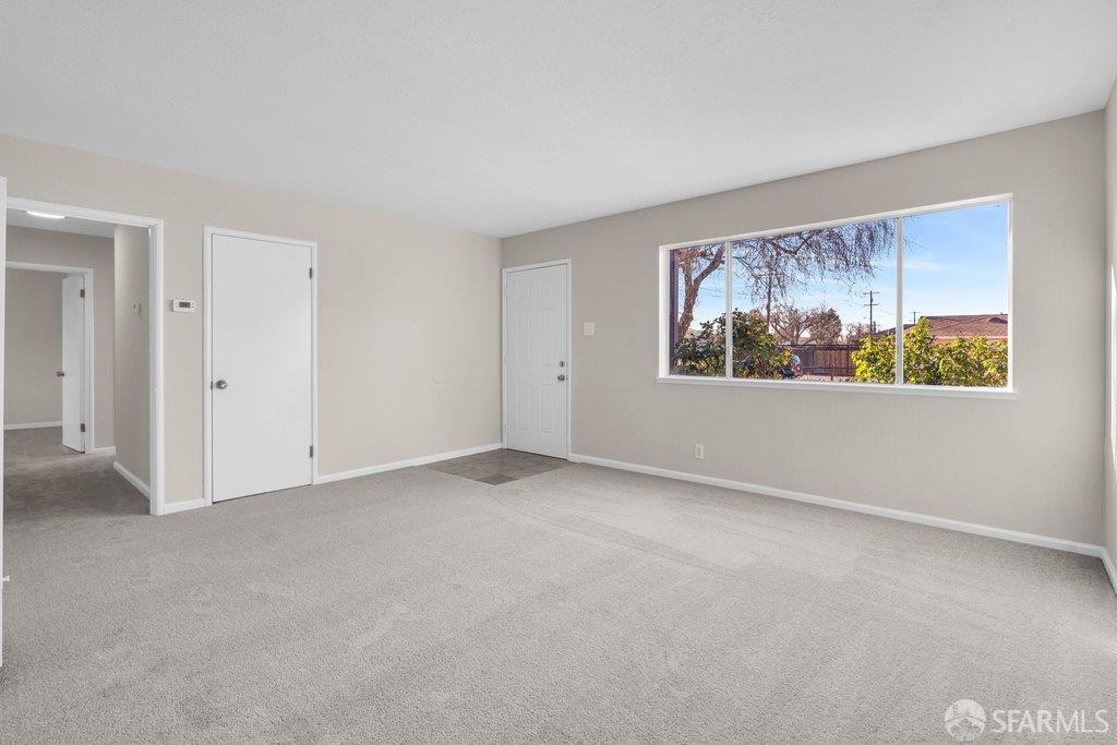 Detail Gallery Image 5 of 39 For 2975 Sherman St, Pittsburg,  CA 94565 - 3 Beds | 1 Baths