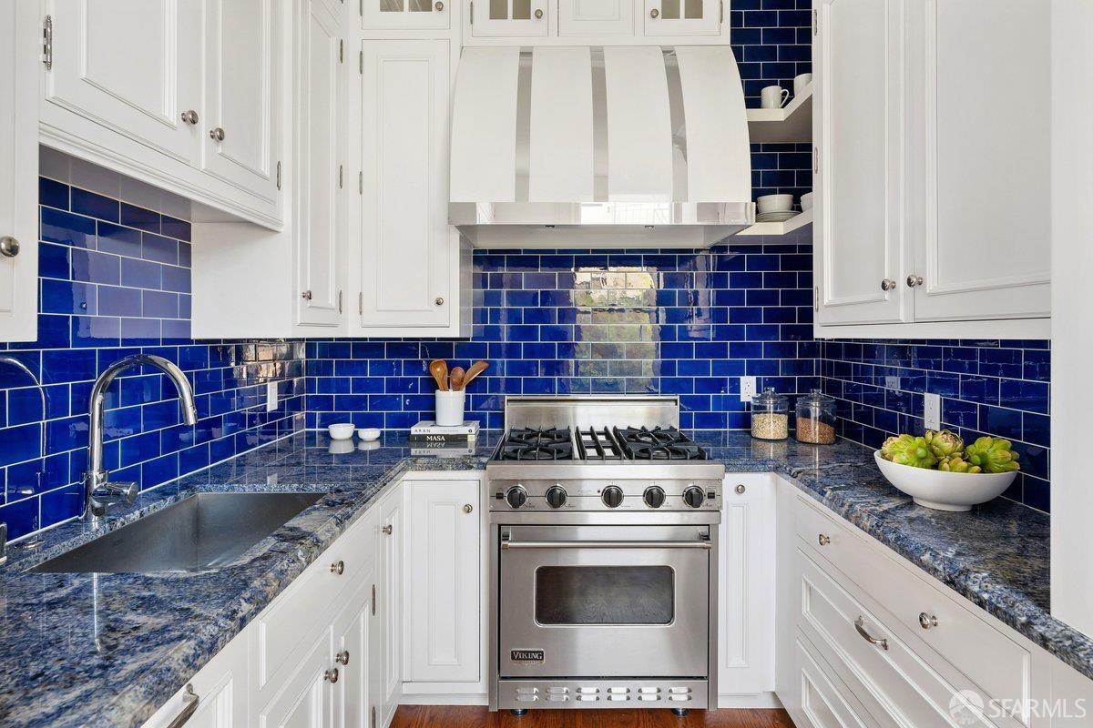 Detail Gallery Image 10 of 42 For 669 Shrader St, San Francisco,  CA 94117 - 3 Beds | 2/1 Baths