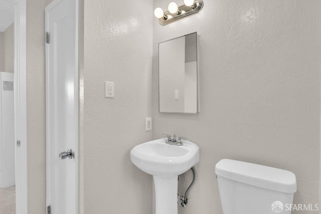 Detail Gallery Image 33 of 39 For 2975 Sherman St, Pittsburg,  CA 94565 - 3 Beds | 1 Baths