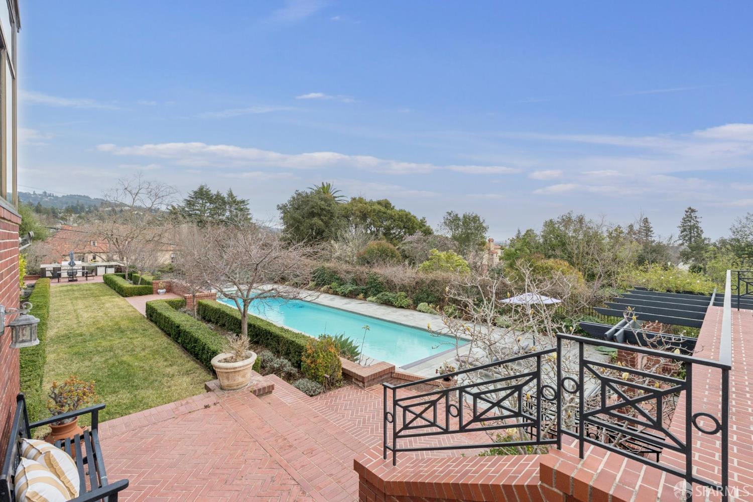 Detail Gallery Image 59 of 74 For 62 Farragut Ave, Piedmont,  CA 94610 - 6 Beds | 8/1 Baths