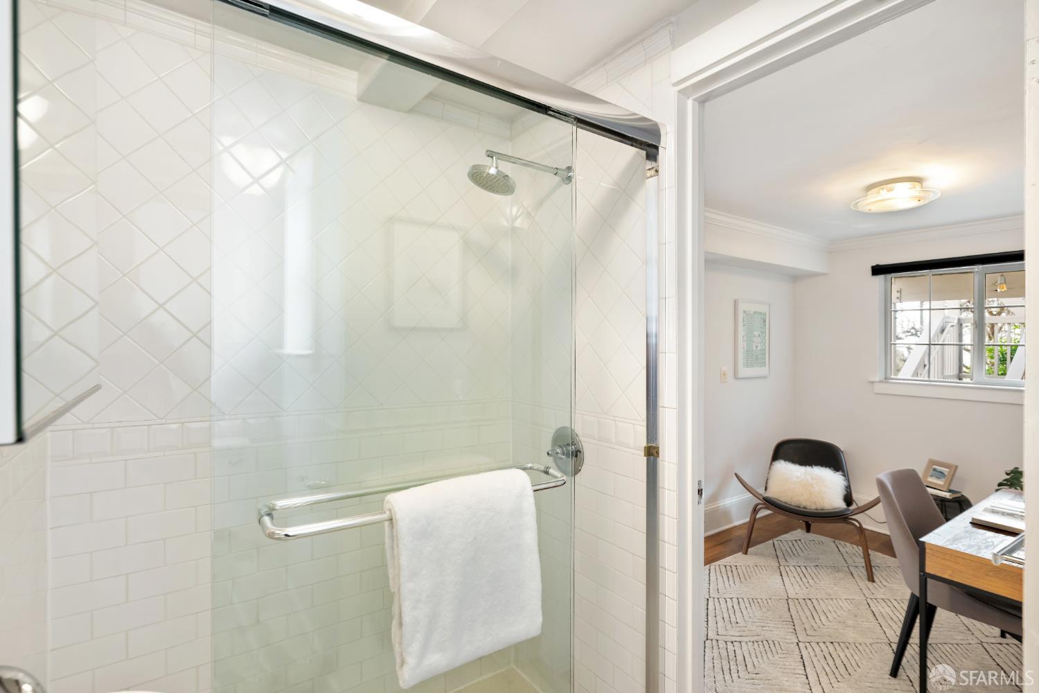 Photo #18: 426104651 Listing: Photo #18