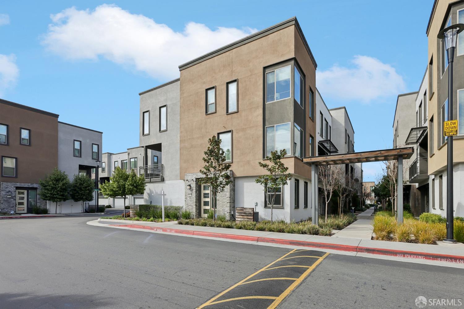 Detail Gallery Image 40 of 41 For 25422 Parklane Dr, Hayward,  CA 94544 - 4 Beds | 3/1 Baths