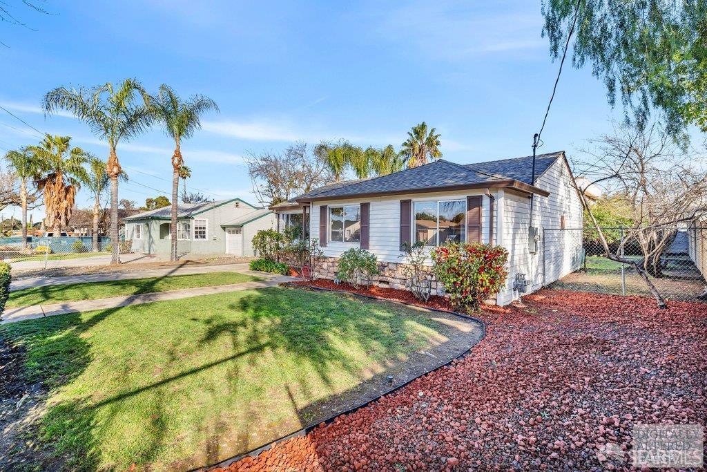 Detail Gallery Image 38 of 39 For 2975 Sherman St, Pittsburg,  CA 94565 - 3 Beds | 1 Baths