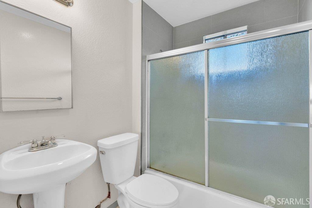 Detail Gallery Image 32 of 39 For 2975 Sherman St, Pittsburg,  CA 94565 - 3 Beds | 1 Baths