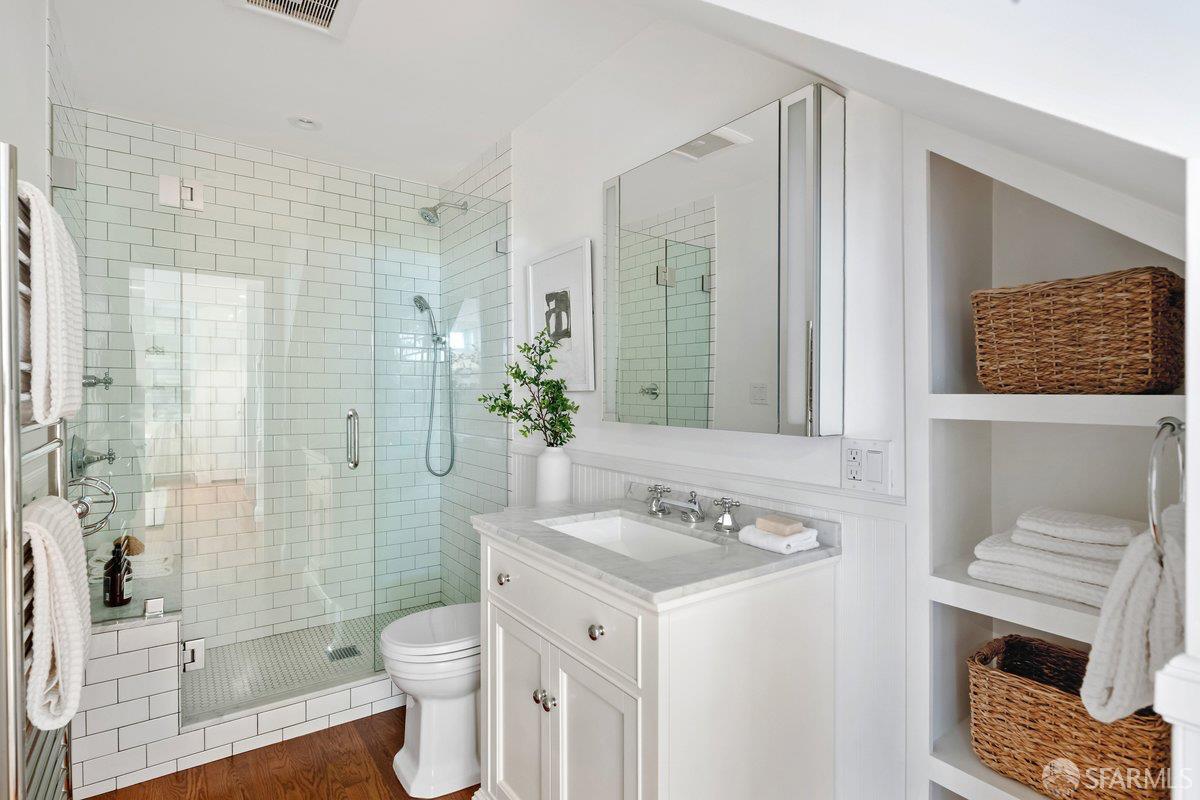 Detail Gallery Image 31 of 42 For 669 Shrader St, San Francisco,  CA 94117 - 3 Beds | 2/1 Baths