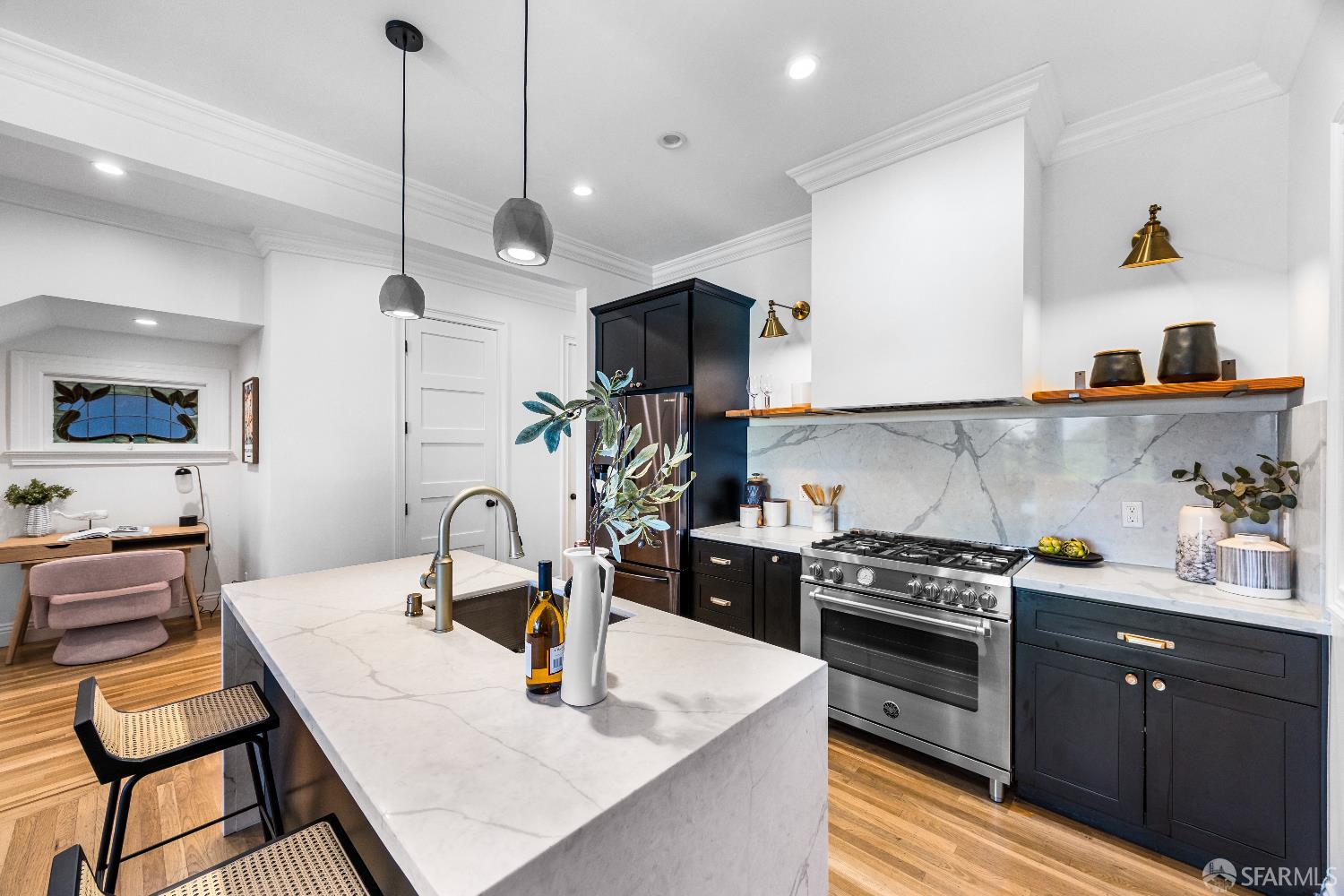 Detail Gallery Image 5 of 40 For 1225 Waller St, San Francisco,  CA 94117 - 3 Beds | 2 Baths