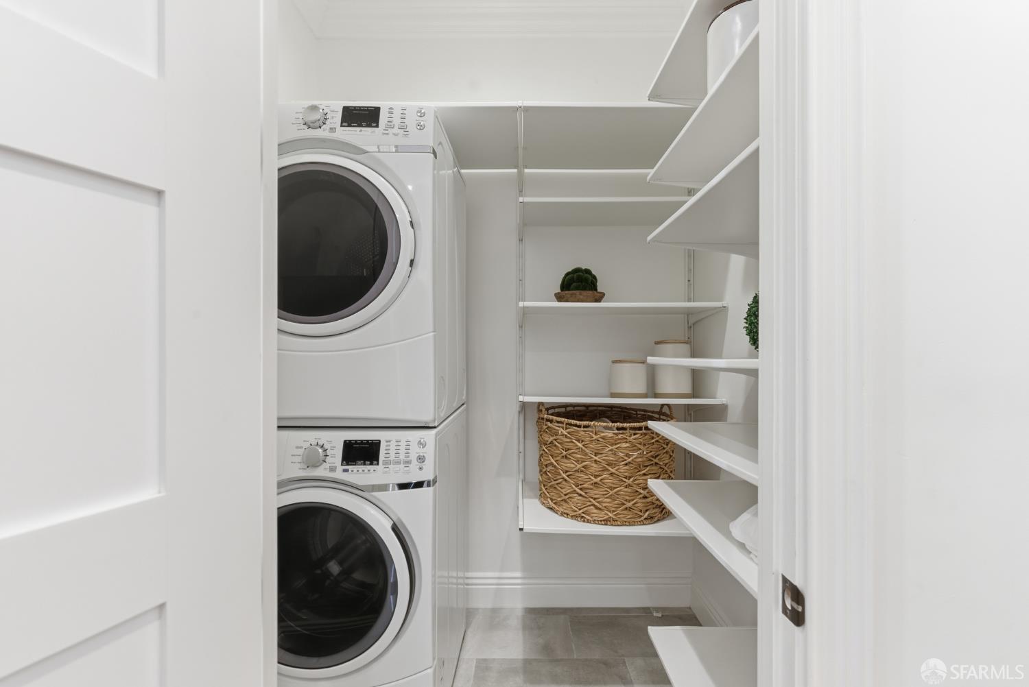 Detail Gallery Image 18 of 40 For 1225 Waller St, San Francisco,  CA 94117 - 3 Beds | 2 Baths