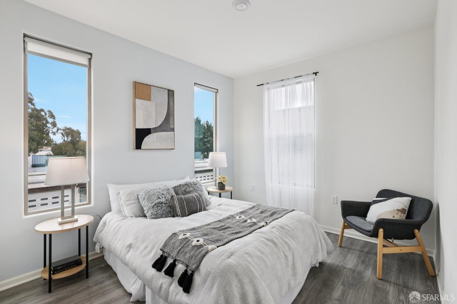 Detail Gallery Image 25 of 41 For 25422 Parklane Dr, Hayward,  CA 94544 - 4 Beds | 3/1 Baths