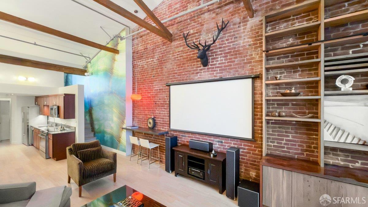 400 Spear Street # 206