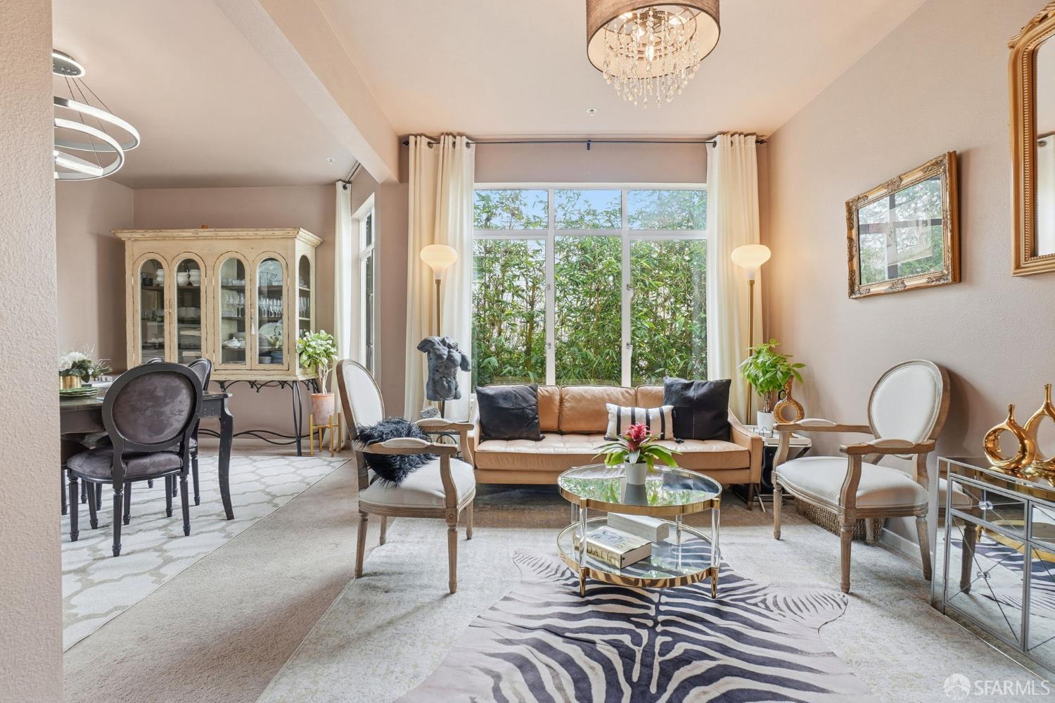 Detail Gallery Image 2 of 21 For 1400 Jones St, San Francisco,  CA 94109 - – Beds | – Baths