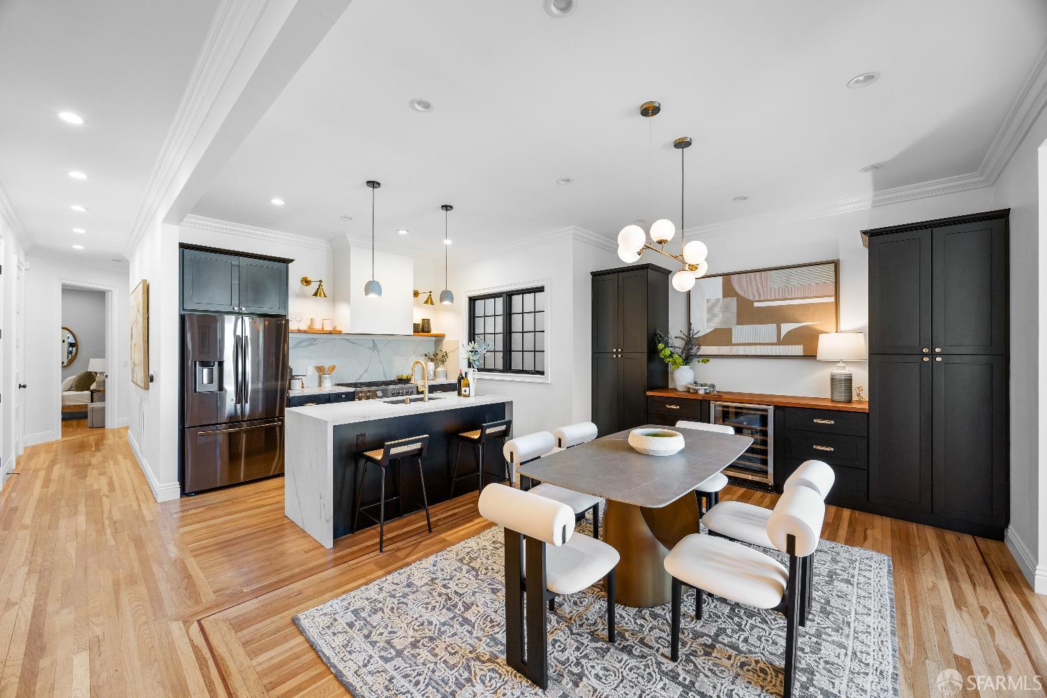 Detail Gallery Image 4 of 40 For 1225 Waller St, San Francisco,  CA 94117 - 3 Beds | 2 Baths