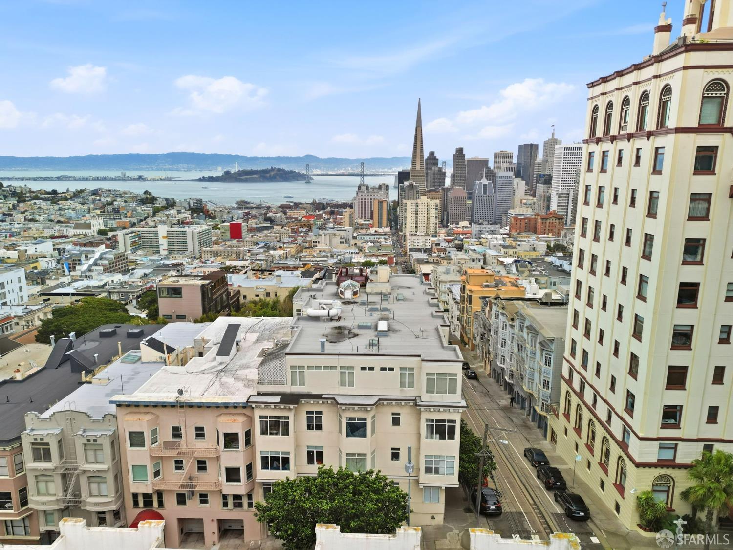 Detail Gallery Image 13 of 21 For 1400 Jones St, San Francisco,  CA 94109 - – Beds | – Baths