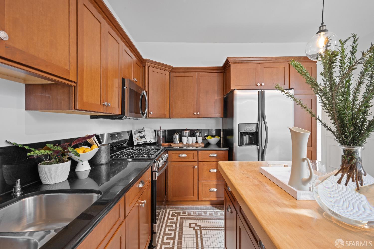 Detail Gallery Image 37 of 85 For 1546 Dolores St, San Francisco,  CA 94110 - 3 Beds | 1 Baths