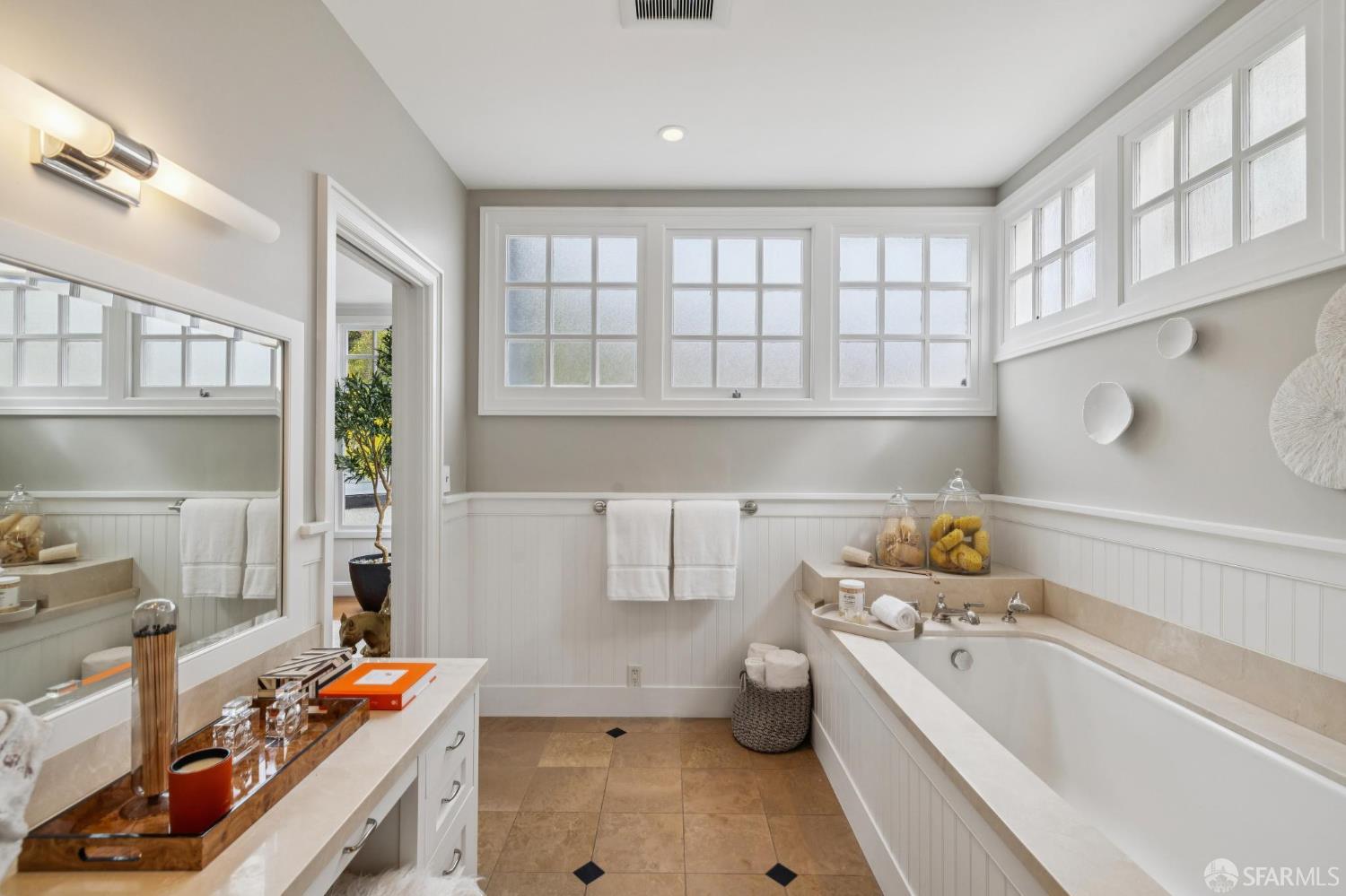 Detail Gallery Image 59 of 66 For 3 Presidio Ter, San Francisco,  CA 94118 - 6 Beds | 5/1 Baths