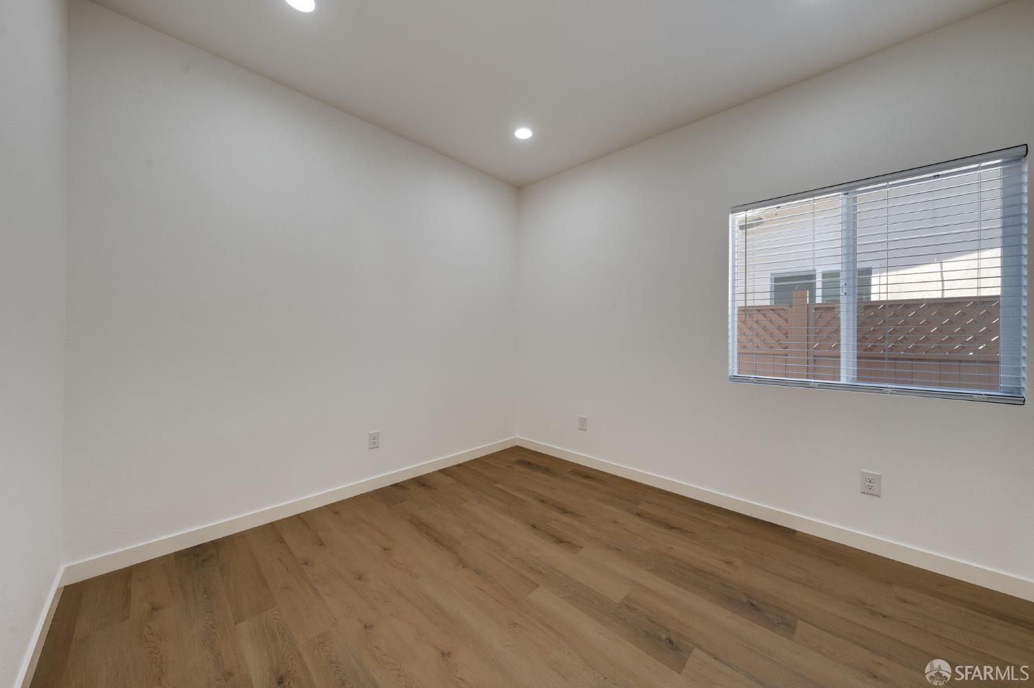 220 Sequoia Avenue photo 56