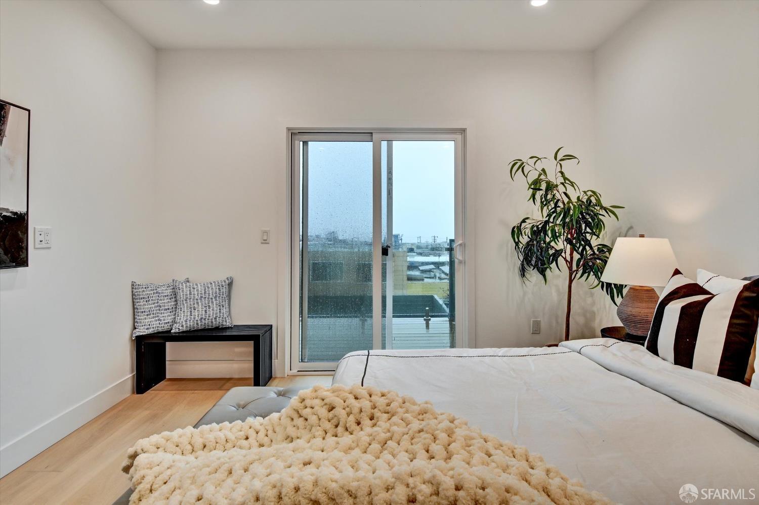 Detail Gallery Image 24 of 92 For 1815 18th Ave, San Francisco,  CA 94122 - 3 Beds | 3/1 Baths