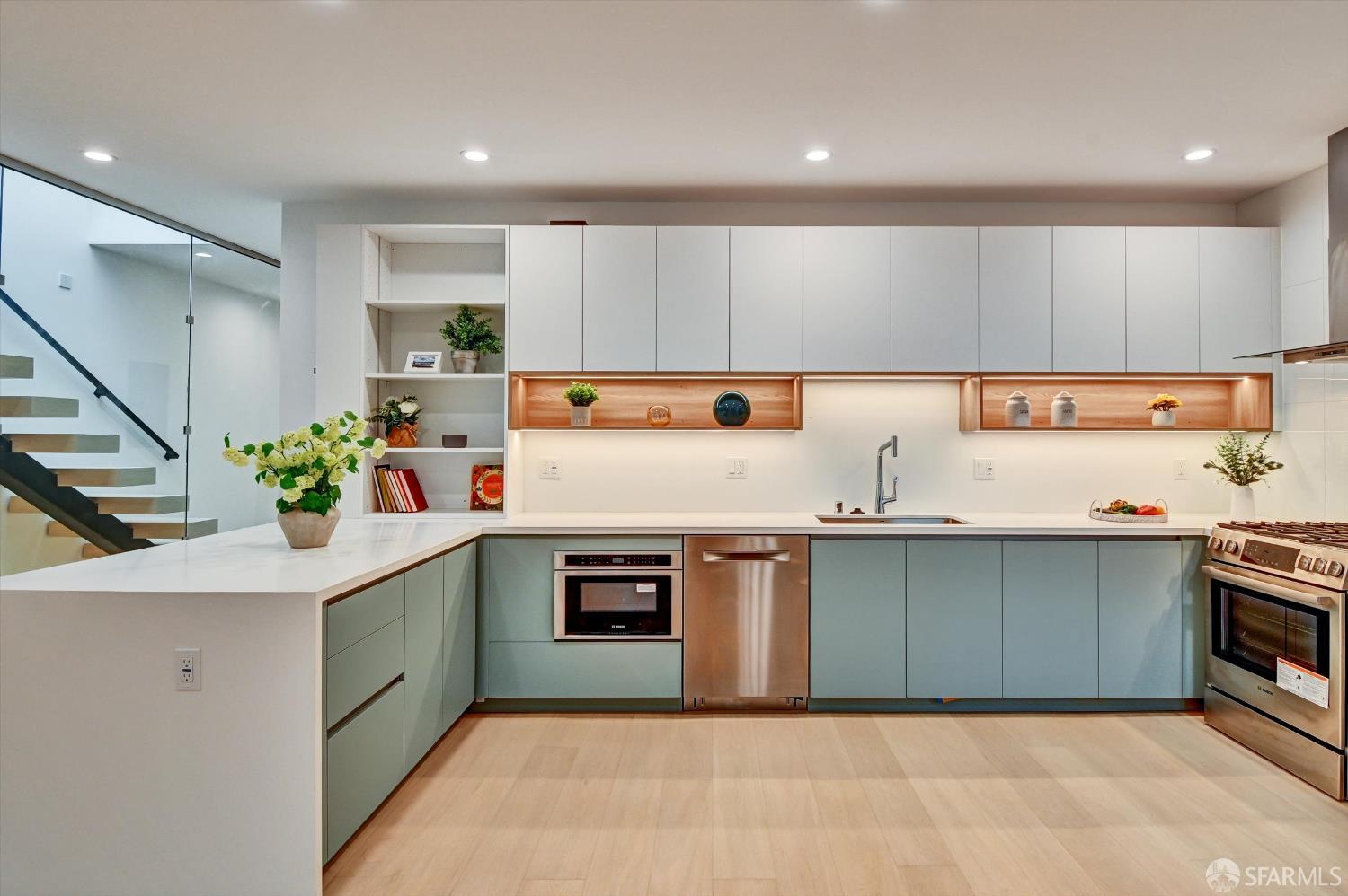 Detail Gallery Image 17 of 92 For 1815 18th Ave, San Francisco,  CA 94122 - 3 Beds | 3/1 Baths