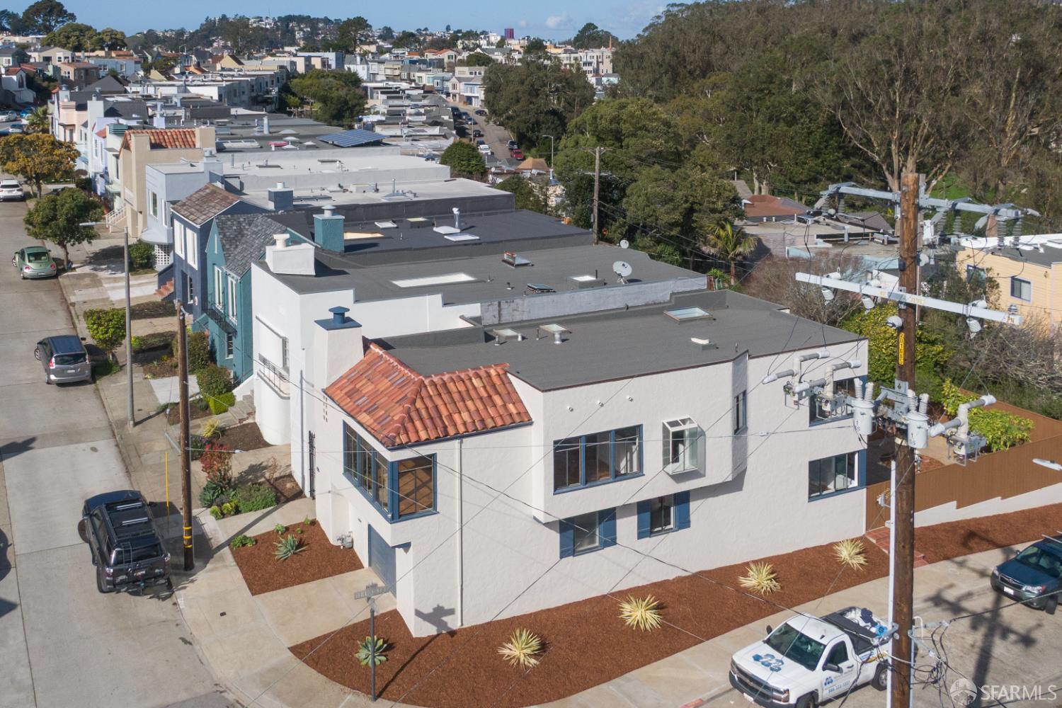 Detail Gallery Image 62 of 86 For 100 Encline Ct, San Francisco,  CA 94127 - 3 Beds | 2 Baths