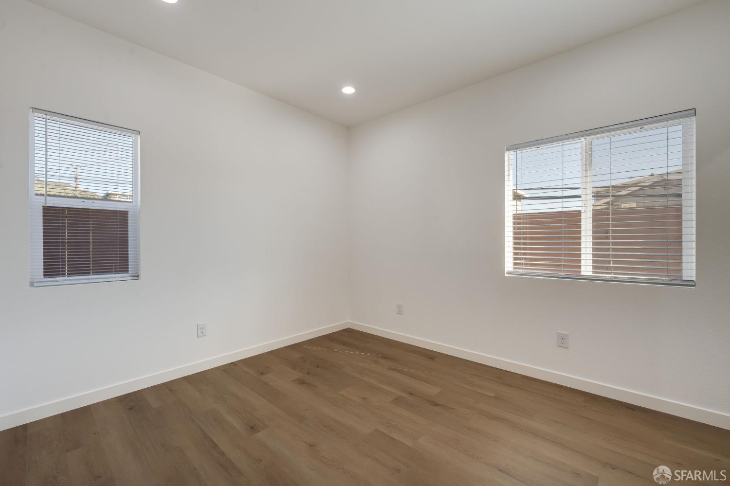 220 Sequoia Avenue photo 49