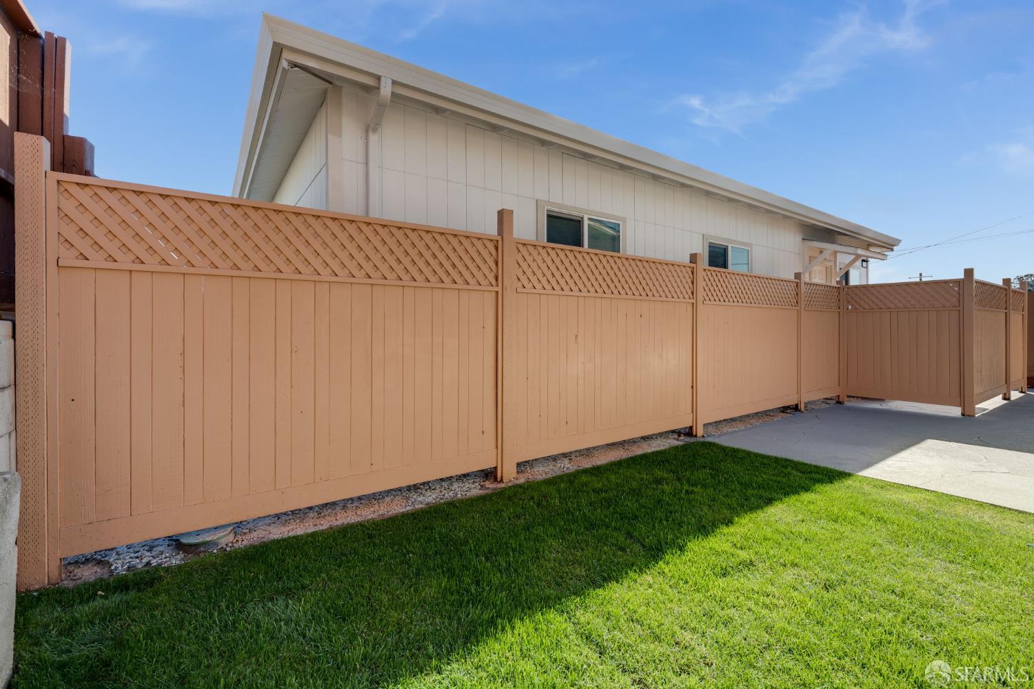 220 Sequoia Avenue photo 34