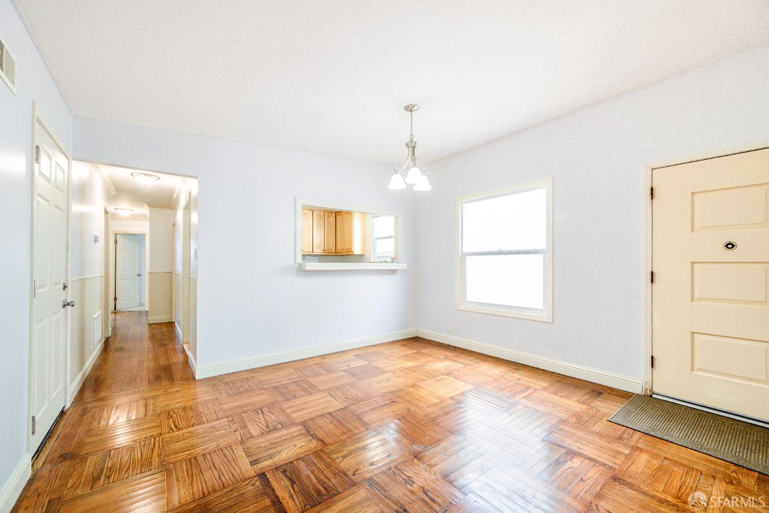 Detail Gallery Image 11 of 43 For 29 Oceanside Dr, Daly City,  CA 94015 - 3 Beds | 2 Baths