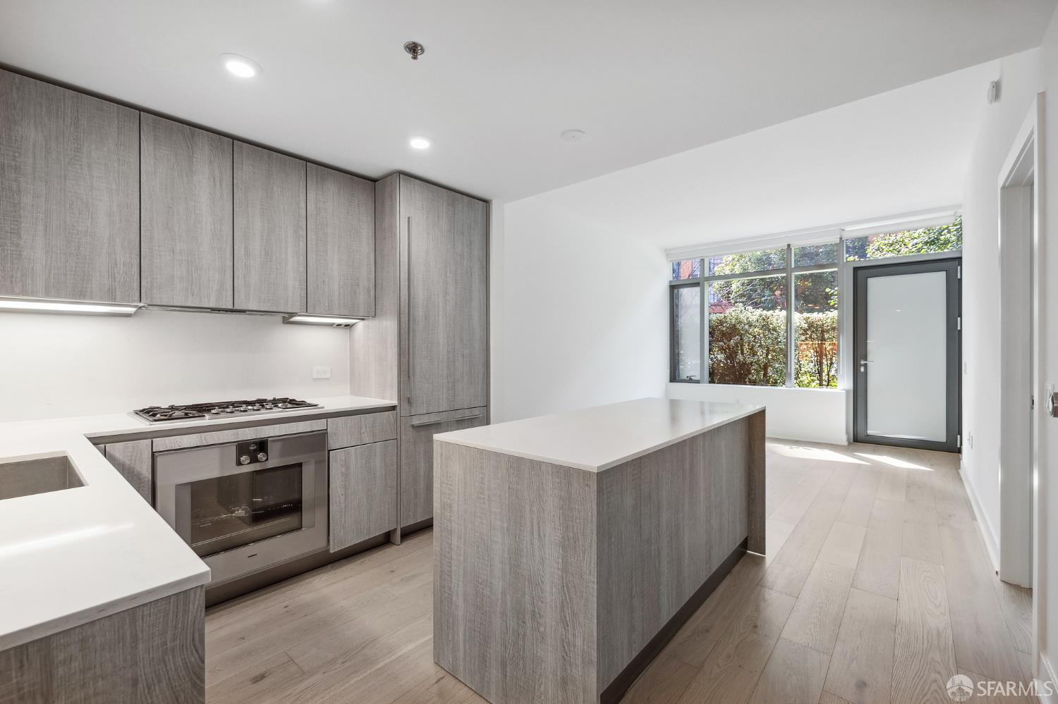 201 Folsom Street # 1B