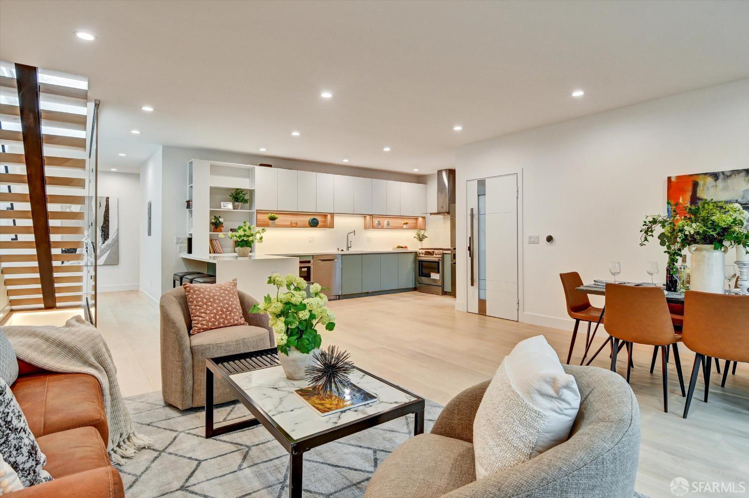 Detail Gallery Image 9 of 92 For 1815 18th Ave, San Francisco,  CA 94122 - 3 Beds | 3/1 Baths