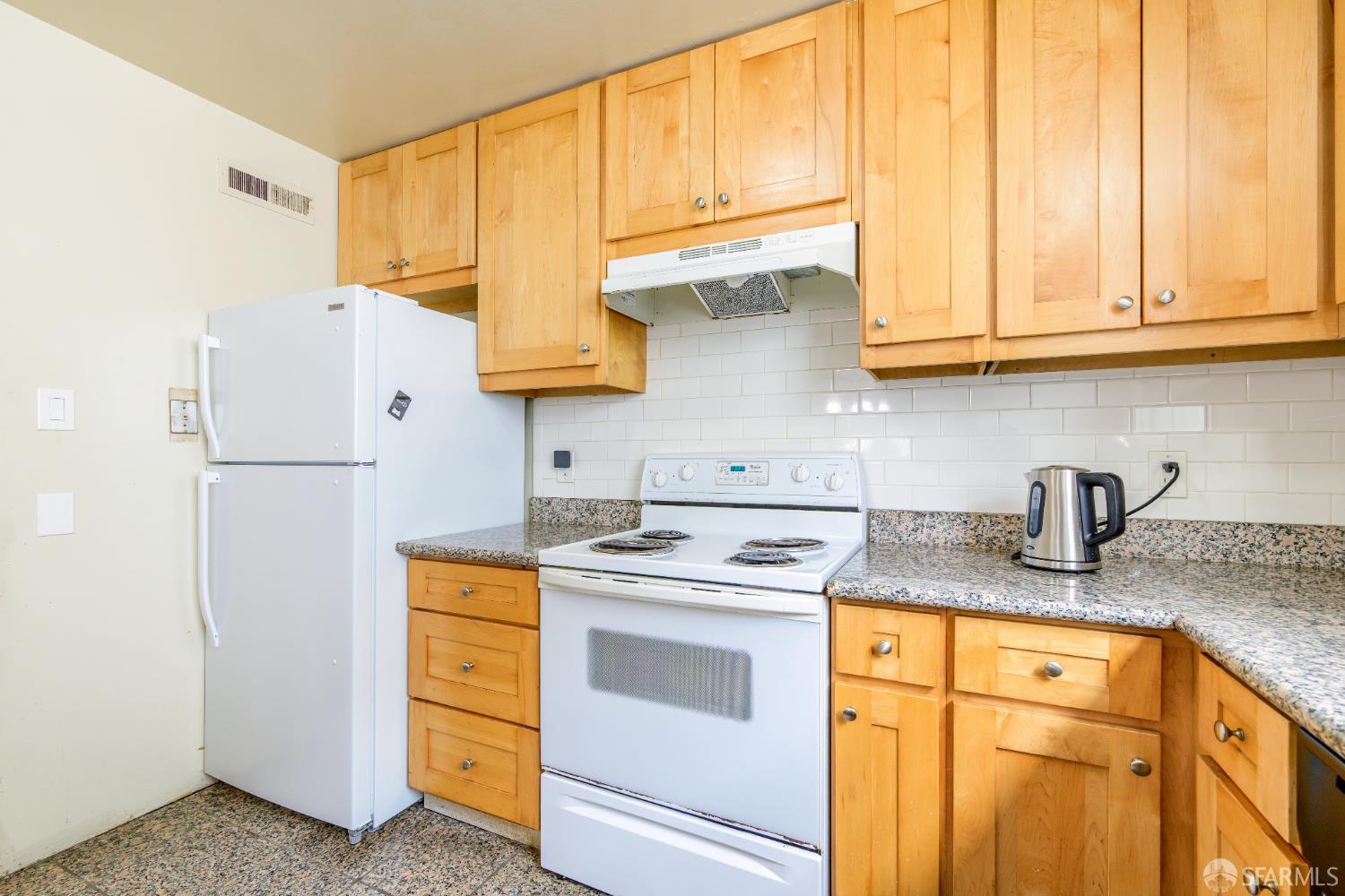 Detail Gallery Image 17 of 43 For 29 Oceanside Dr, Daly City,  CA 94015 - 3 Beds | 2 Baths