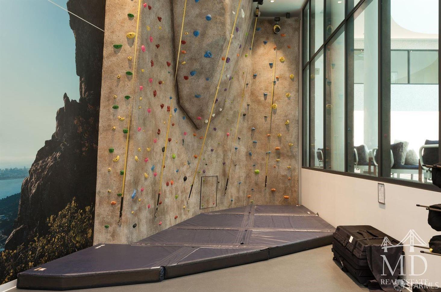 Detail Gallery Image 31 of 45 For 201 Folsom St 1b,  San Francisco,  CA 94105 - 1 Beds | 1/1 Baths