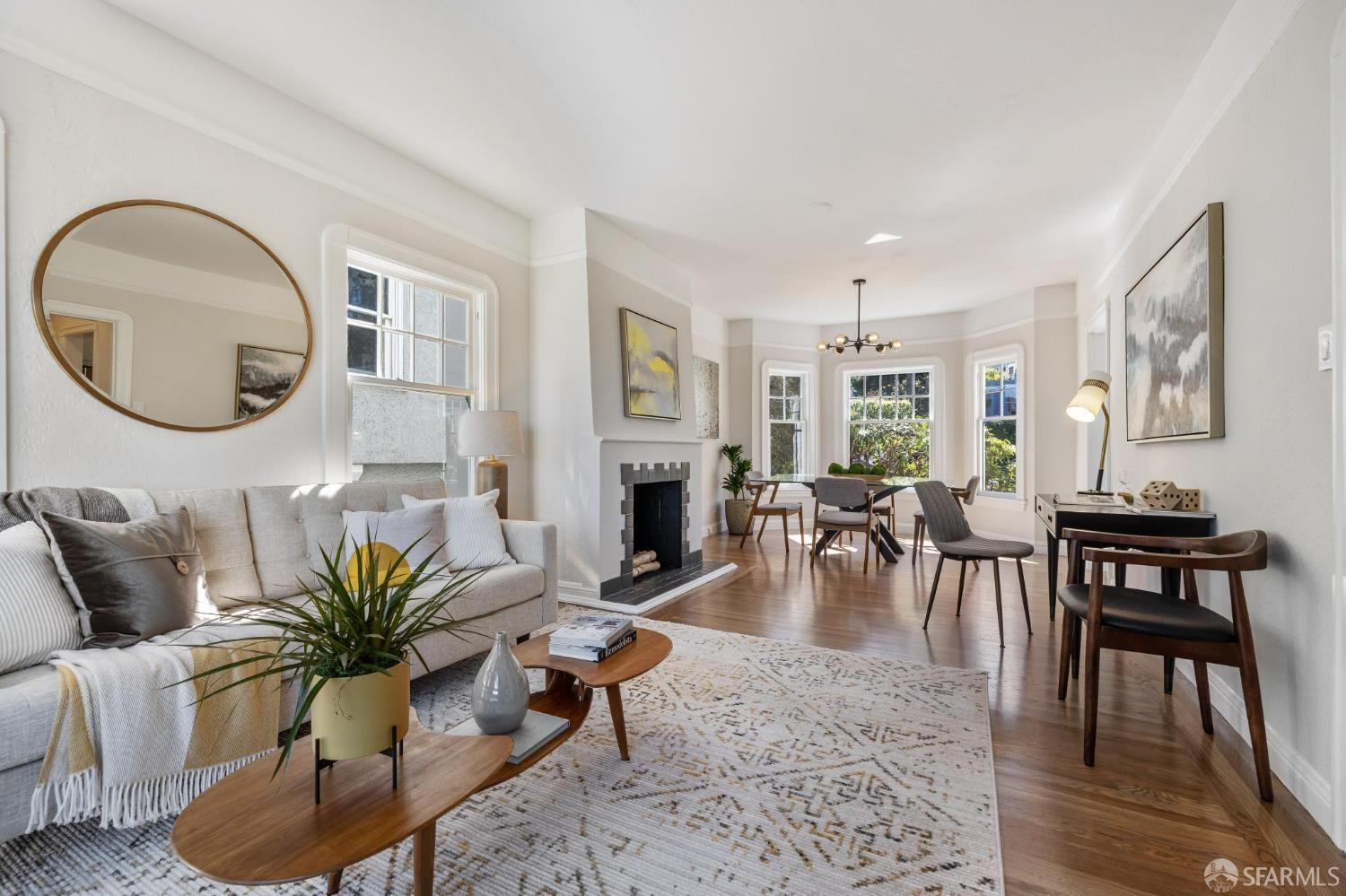 Front Image Thumbnail for SF426103099