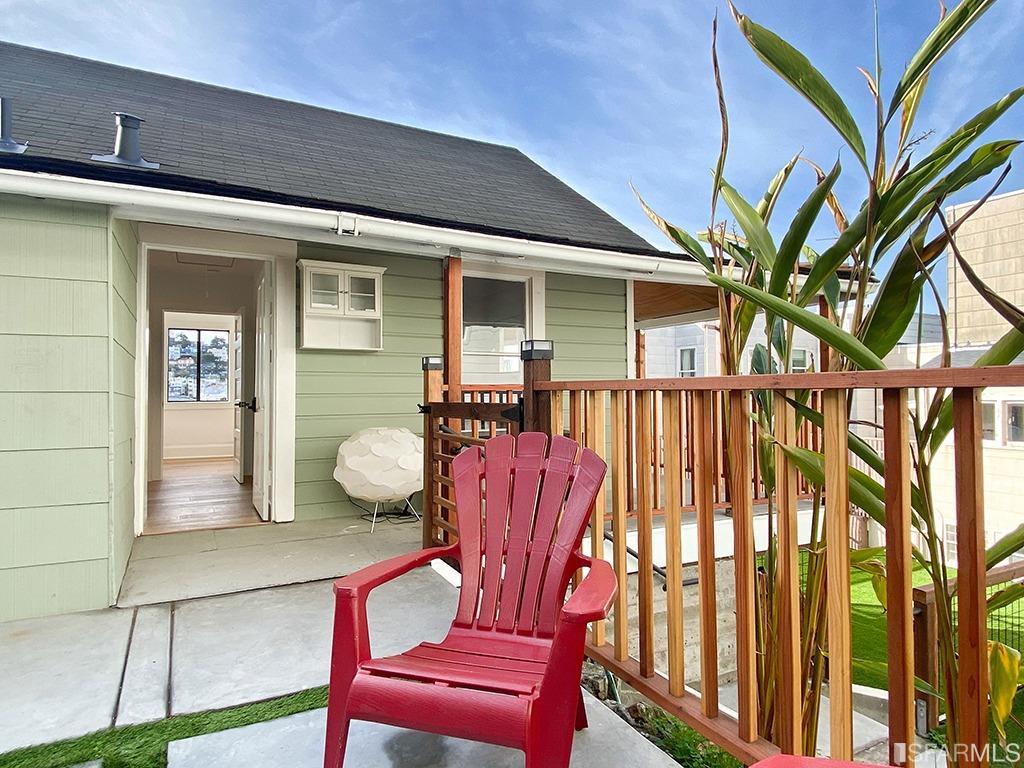 Detail Gallery Image 18 of 28 For 1943 Stockton St, San Francisco,  CA 94133 - 2 Beds | 1 Baths