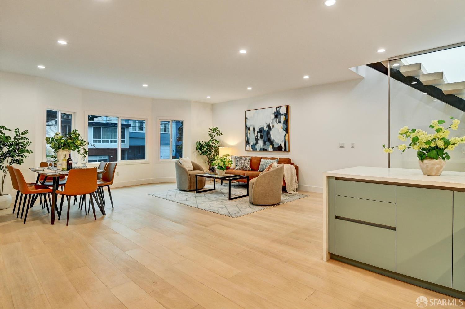 Detail Gallery Image 14 of 92 For 1815 18th Ave, San Francisco,  CA 94122 - 3 Beds | 3/1 Baths