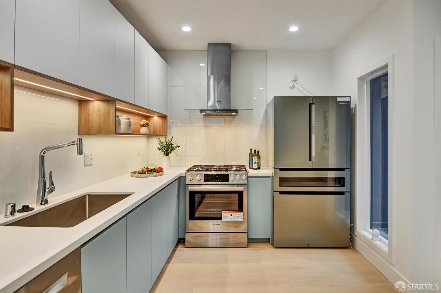 Detail Gallery Image 18 of 92 For 1815 18th Ave, San Francisco,  CA 94122 - 3 Beds | 3/1 Baths