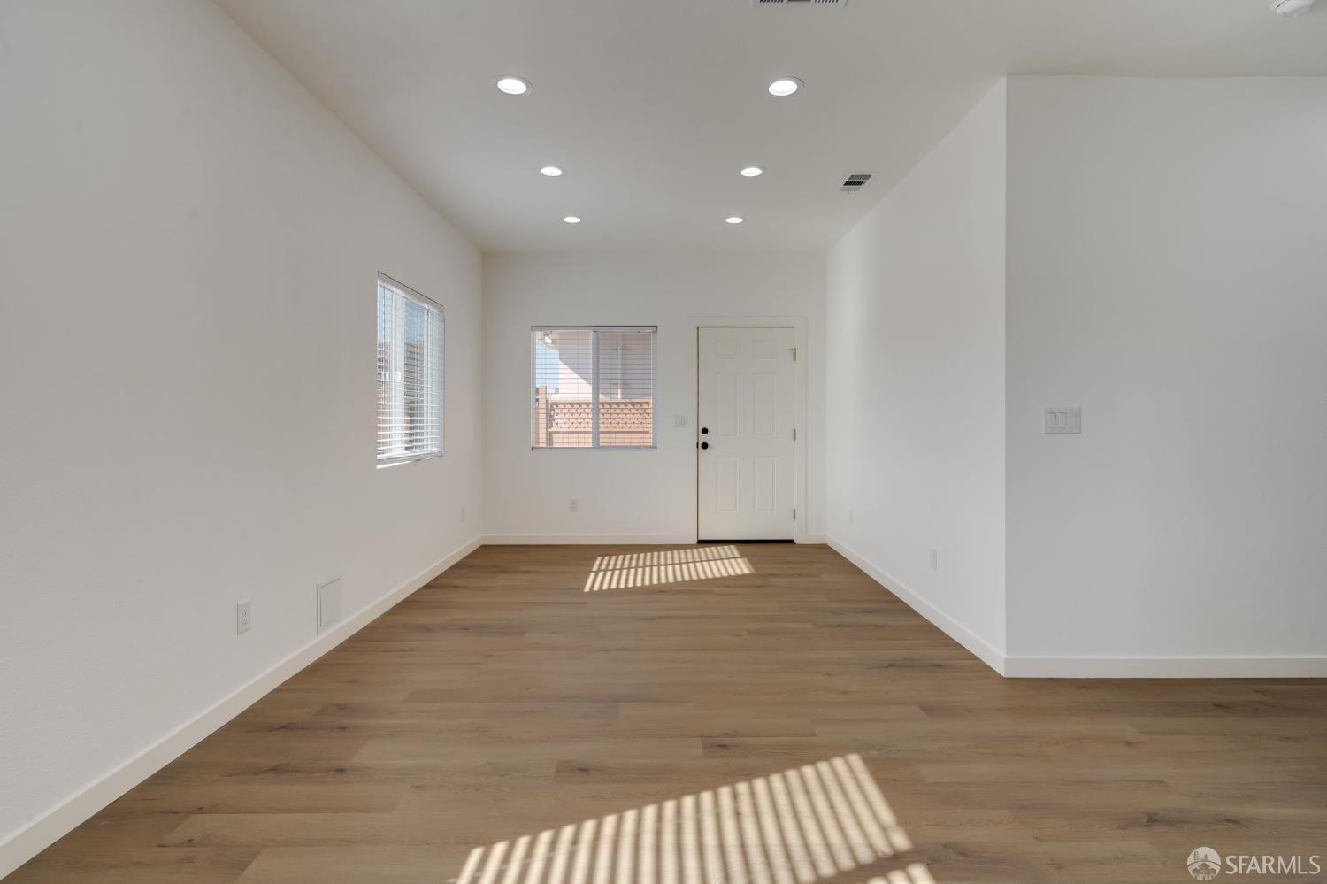 220 Sequoia Avenue photo 39
