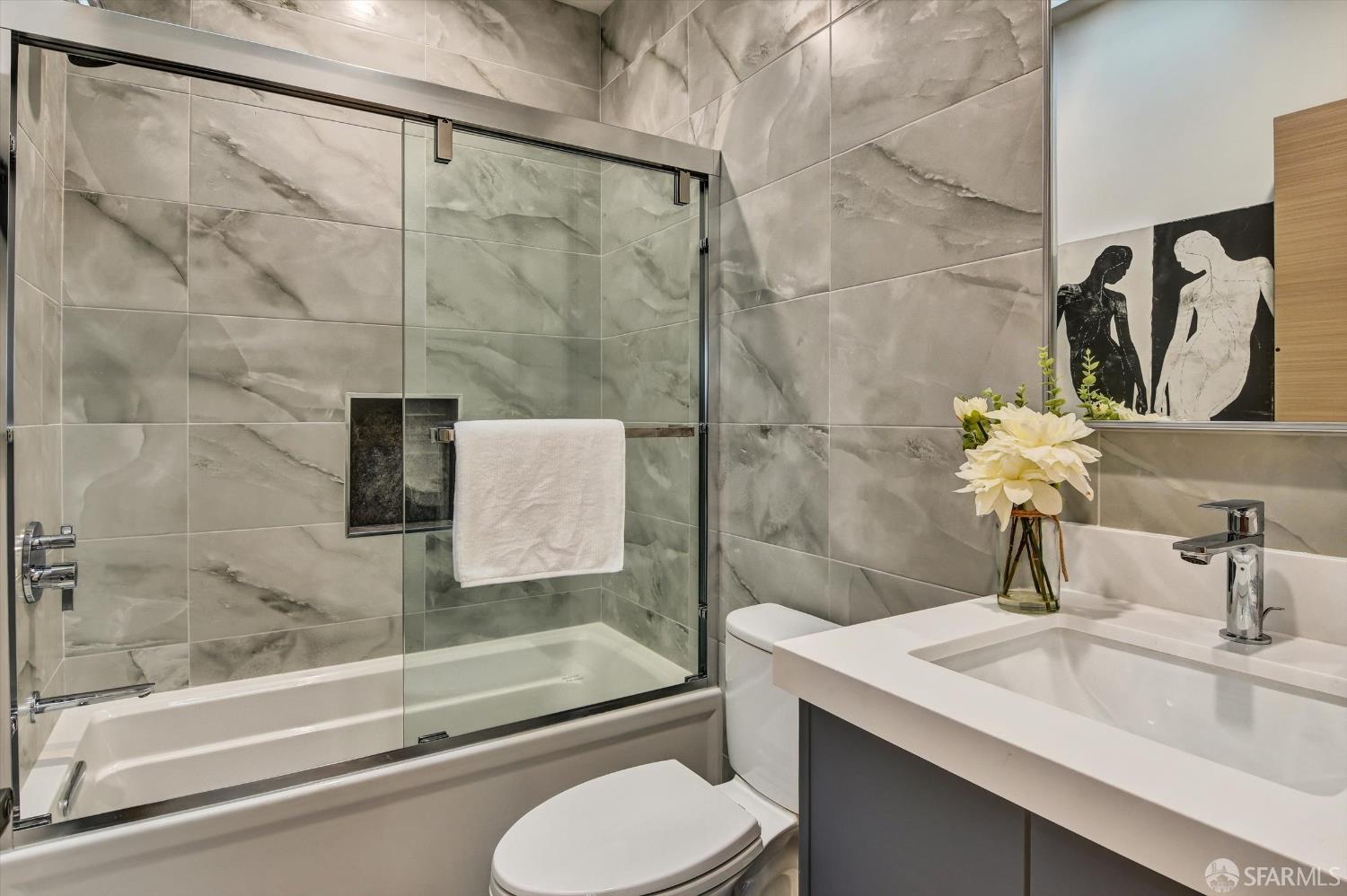 Detail Gallery Image 35 of 92 For 1815 18th Ave, San Francisco,  CA 94122 - 3 Beds | 3/1 Baths