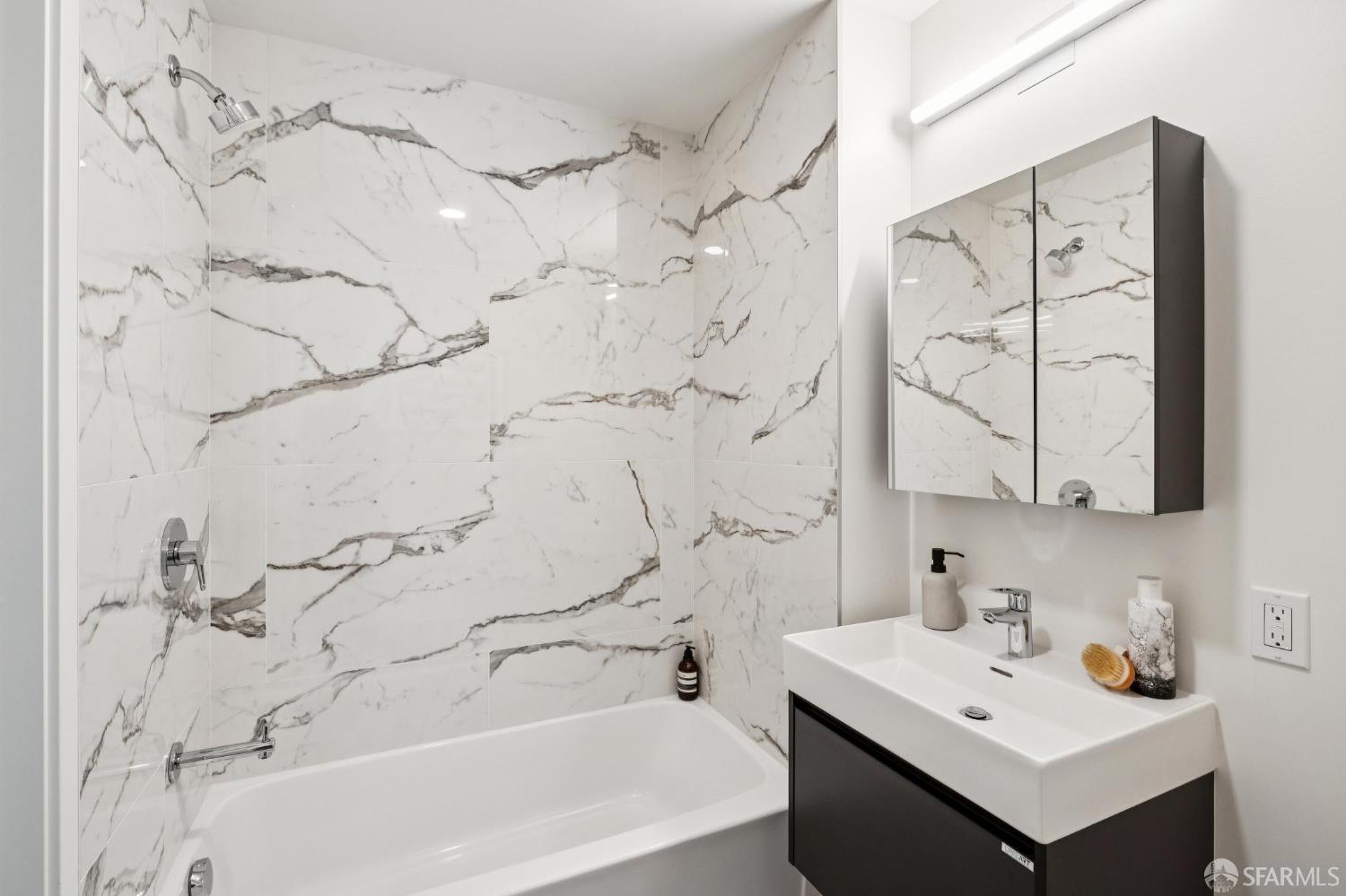 Detail Gallery Image 8 of 8 For 988 Harrison St Cl8,  San Francisco,  CA 94107 - 1 Beds | 1 Baths