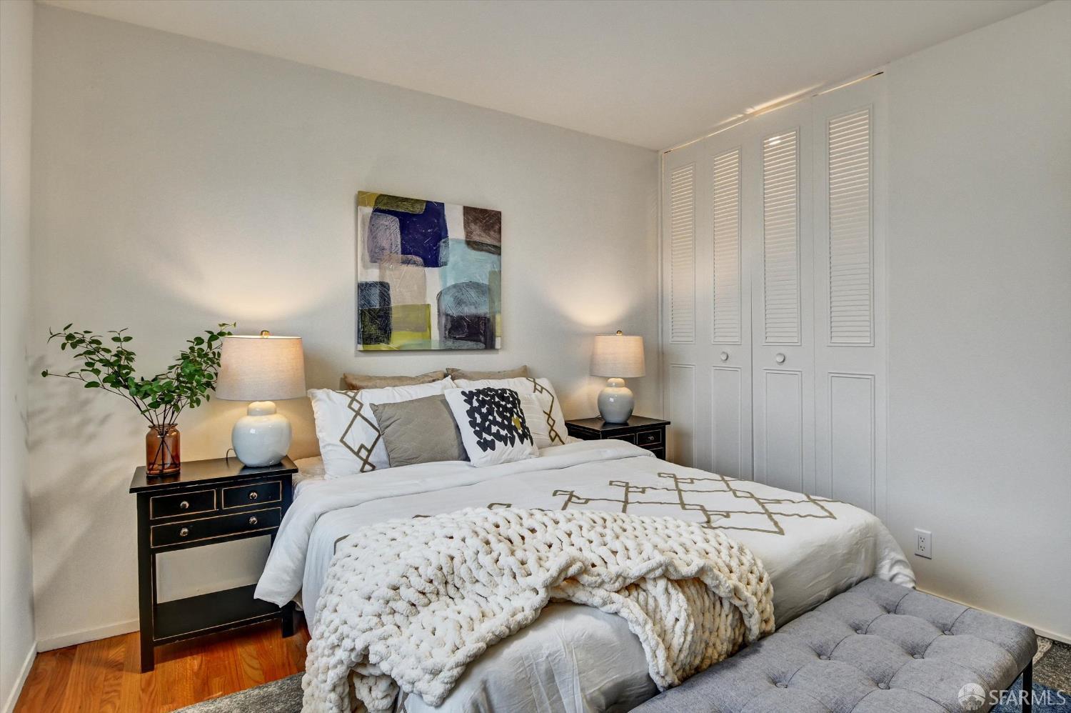 Detail Gallery Image 22 of 43 For 635 Parkview Cir, Pacifica,  CA 94044 - 4 Beds | 2 Baths