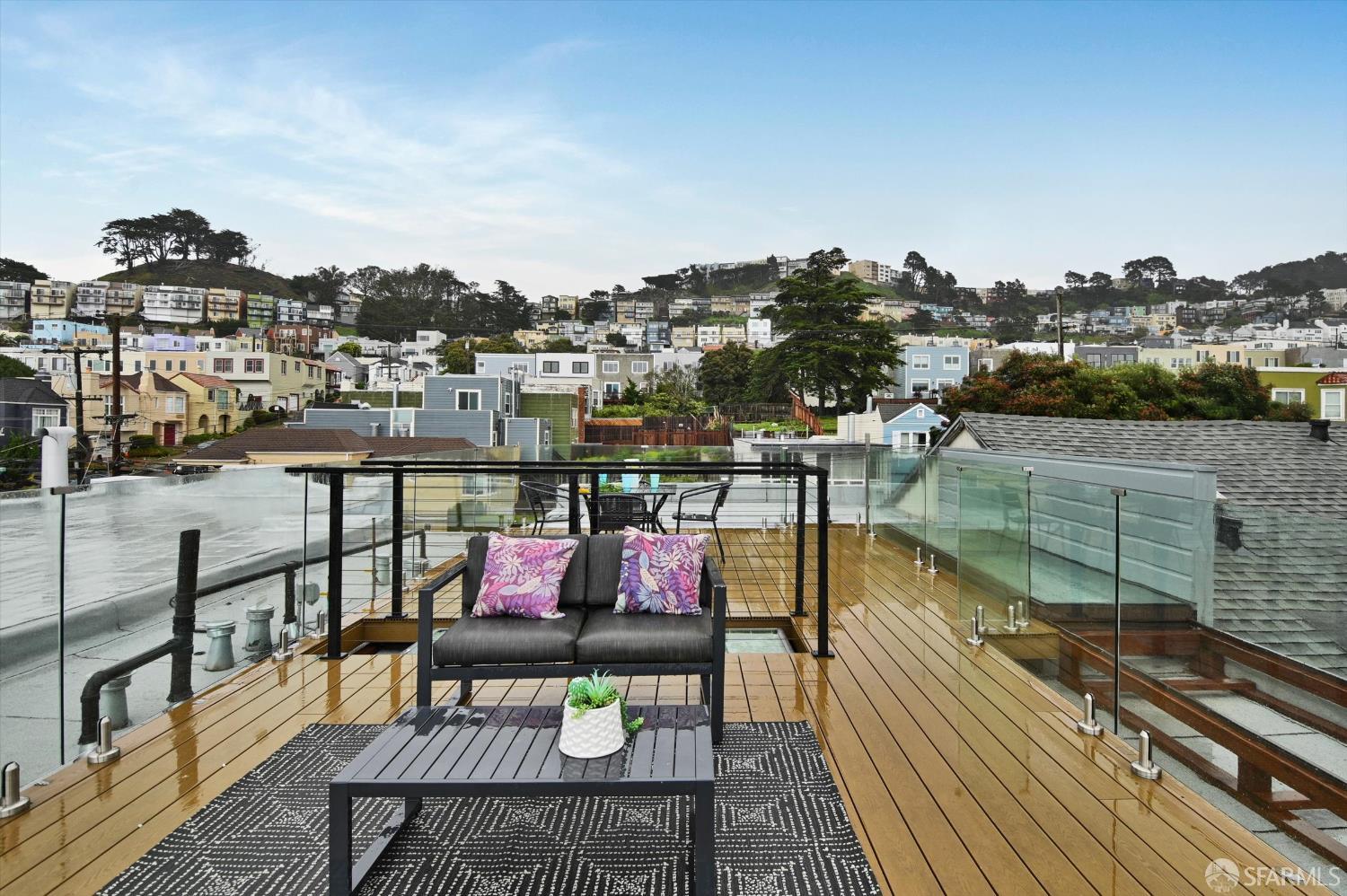 Detail Gallery Image 61 of 92 For 1815 18th Ave, San Francisco,  CA 94122 - 3 Beds | 3/1 Baths