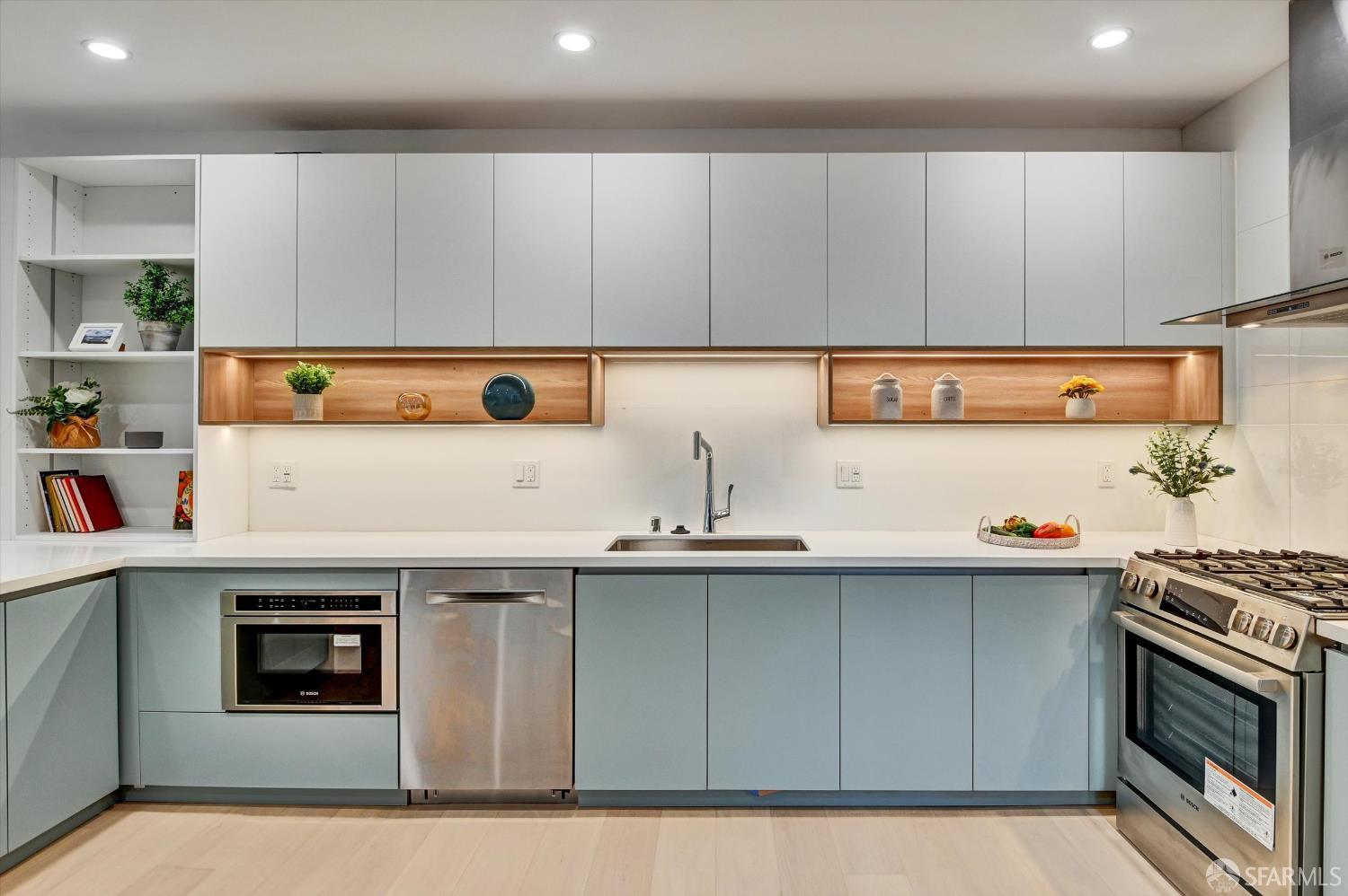 Detail Gallery Image 20 of 92 For 1815 18th Ave, San Francisco,  CA 94122 - 3 Beds | 3/1 Baths